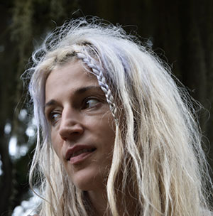 A photograph of Alina Stefanescu
