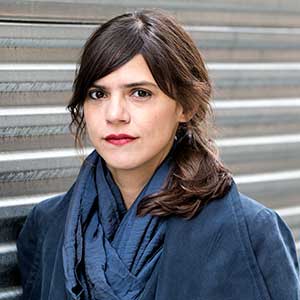 A photograph of Valeria Luiselli
